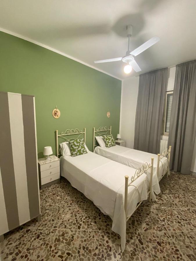 Alloggio Ugo Foscolo Monopoli Exteriér fotografie
